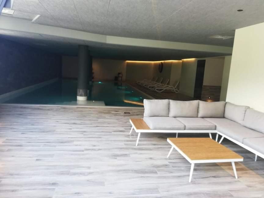 Appartement Prive Dans Residence Balneo Aladin Cauterets Bagian luar foto