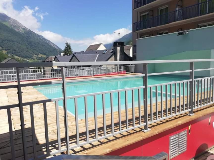 Appartement Prive Dans Residence Balneo Aladin Cauterets Bagian luar foto