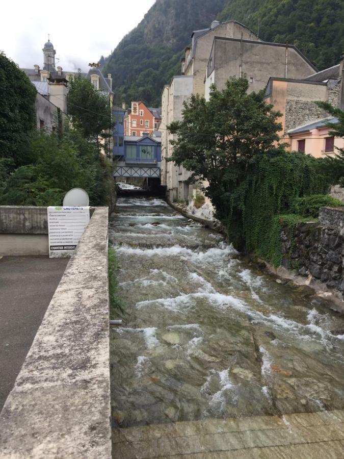 Appartement Prive Dans Residence Balneo Aladin Cauterets Bagian luar foto