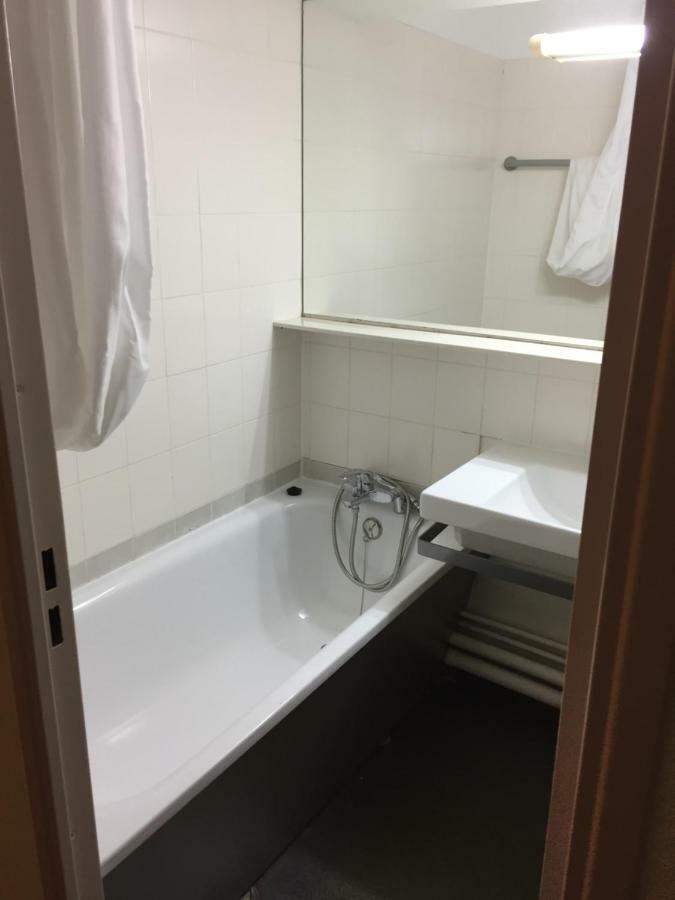 Appartement Prive Dans Residence Balneo Aladin Cauterets Bagian luar foto